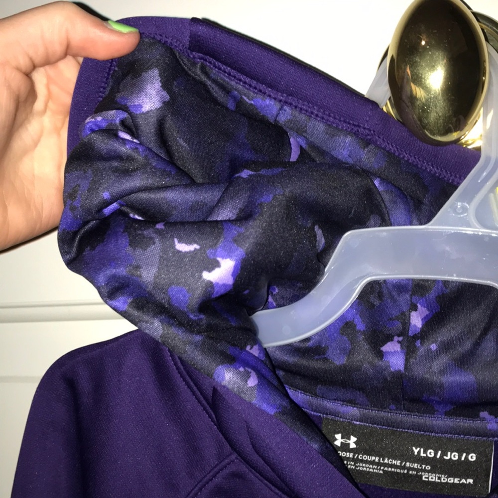 Girls purple under armor hoodie - Picture 4 of 5